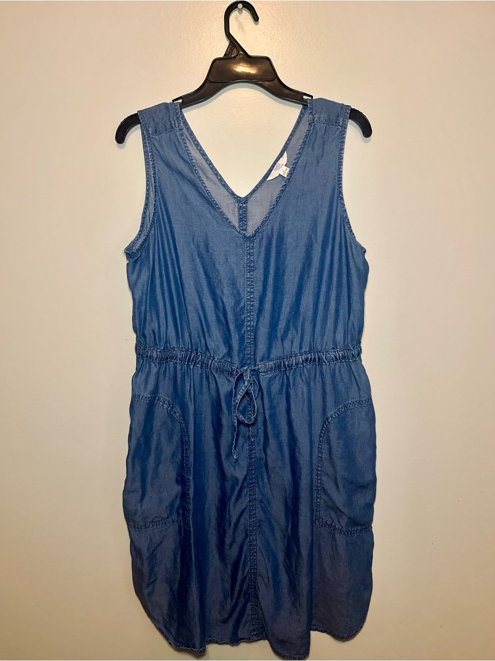 Time and Tru Chambray Denim Dress Sleeveless V Neck Drawstring Waist L 12/14